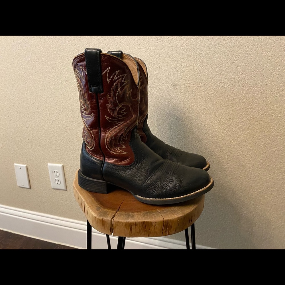 Ariat mens black & oxblood uppers workbooks sz 9EE. Clean.